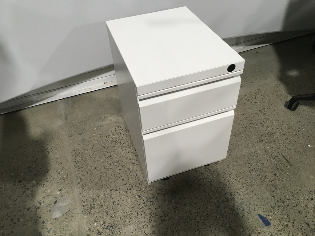 2 Drawer With Mobile Pedistal