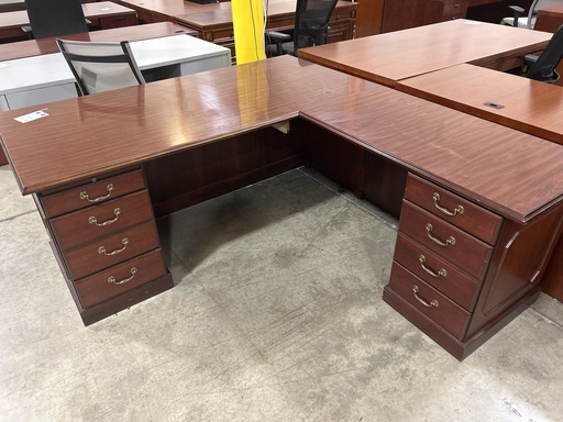 36x72 RH L Shape Desk - Traditional Mahogany 