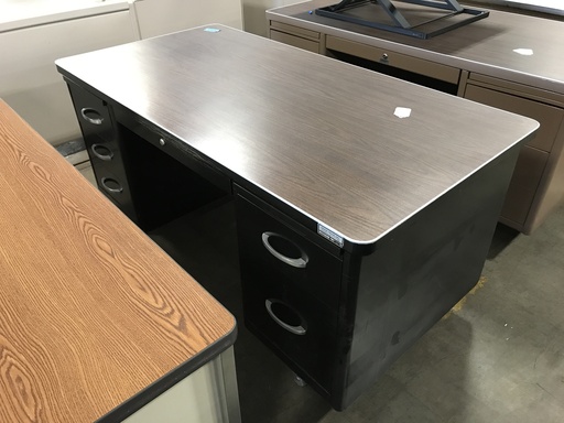 30x60 Dbl Ped Metal Desk Black Base Walnut Top