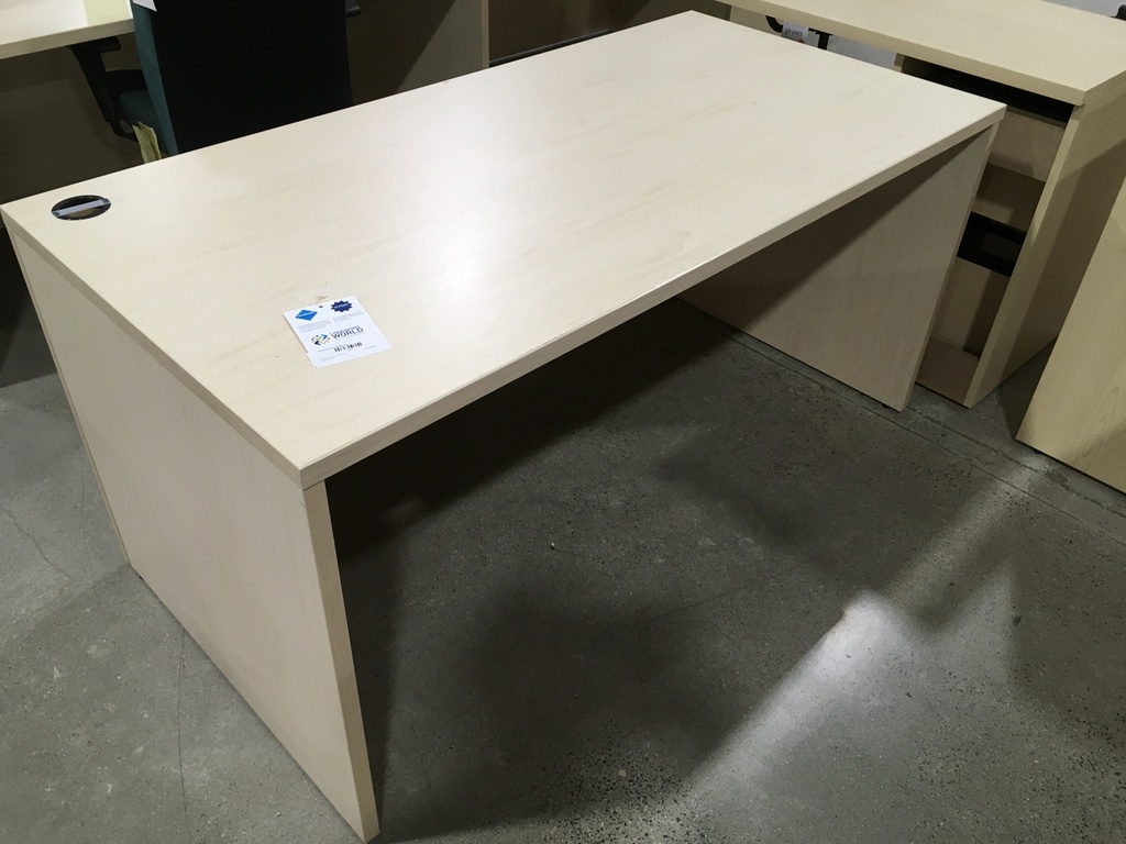 30X60 Natural Desk Shell W/Mobile ped