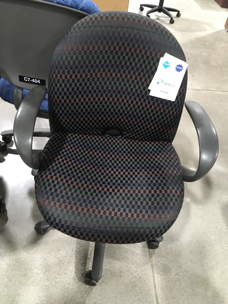 Haworth Checkered T Chair Cir Arm