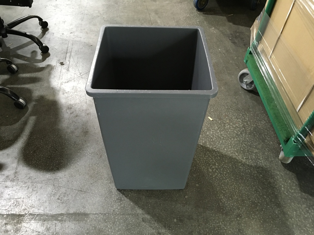 Grey 25 Gallon Trash Can