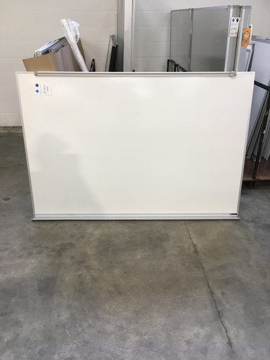4'x6' Whiteboard magnetic w/ fixed shelf