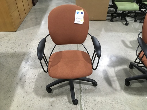 Steelcase Uno Chair (Orange)